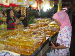 01-Vegetable oil on the market